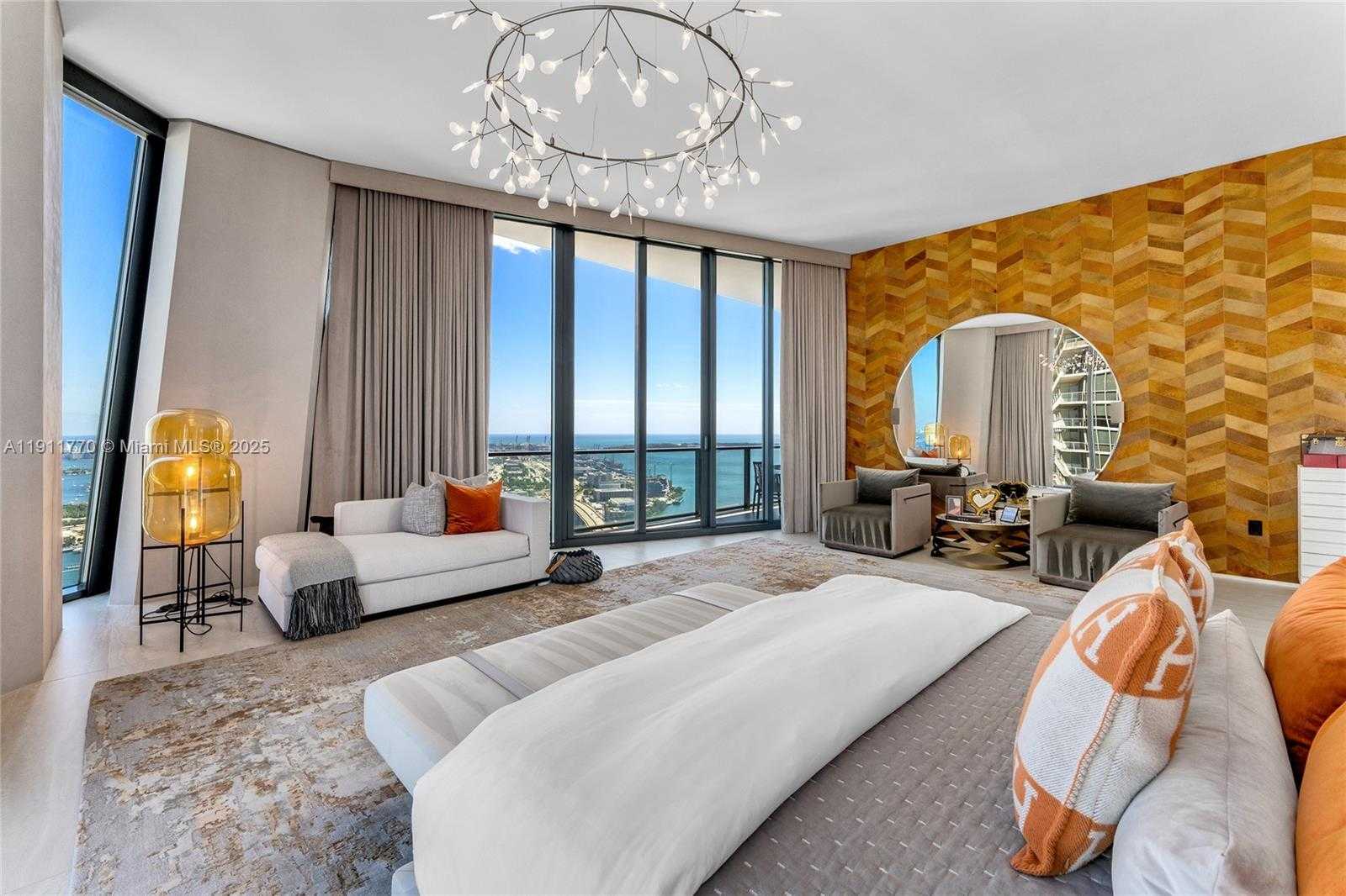 Imagen de Pequeño Objeto