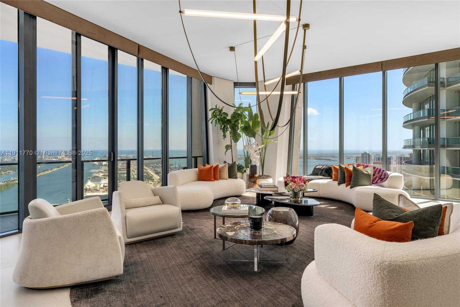 Imagen de Pequeño Objeto