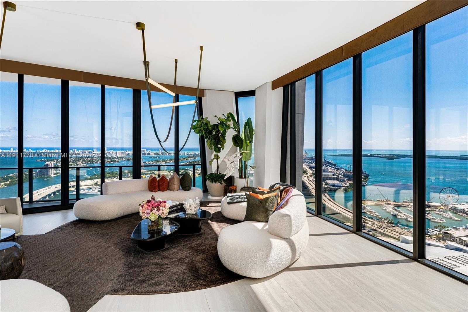 Imagen de Pequeño Objeto