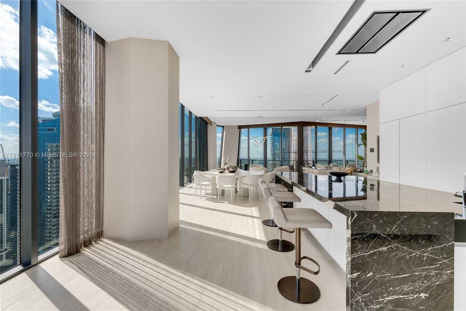 Imagen de Pequeño Objeto