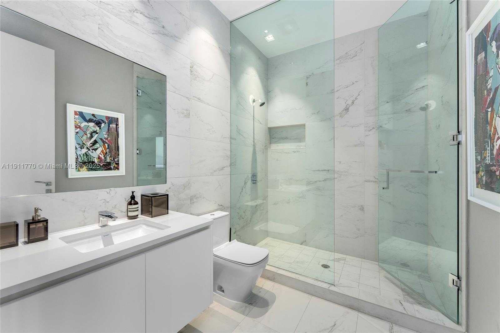 Imagen de Pequeño Objeto