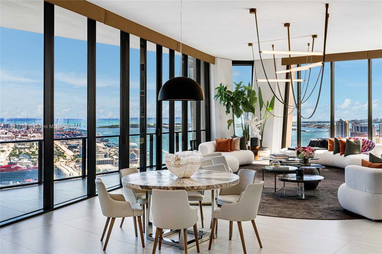 Imagen de Pequeño Objeto