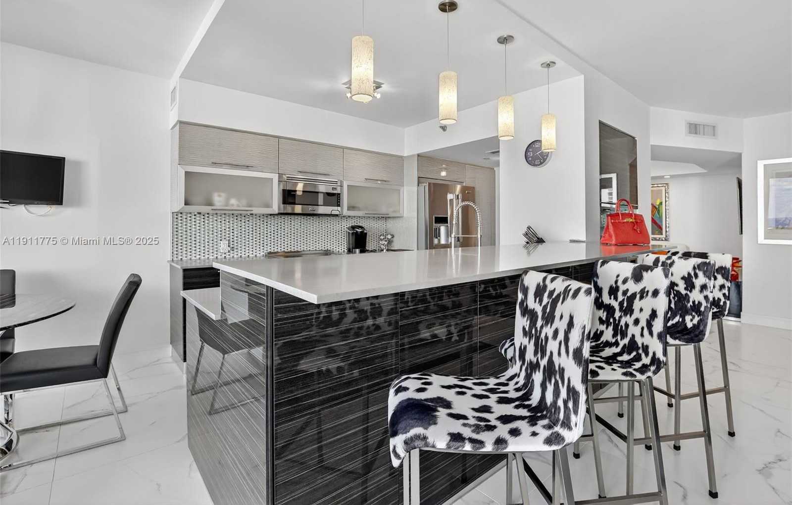 Small Image of 20281 EAST COUNTRY CLUB DR #1704, Aventura Number 12