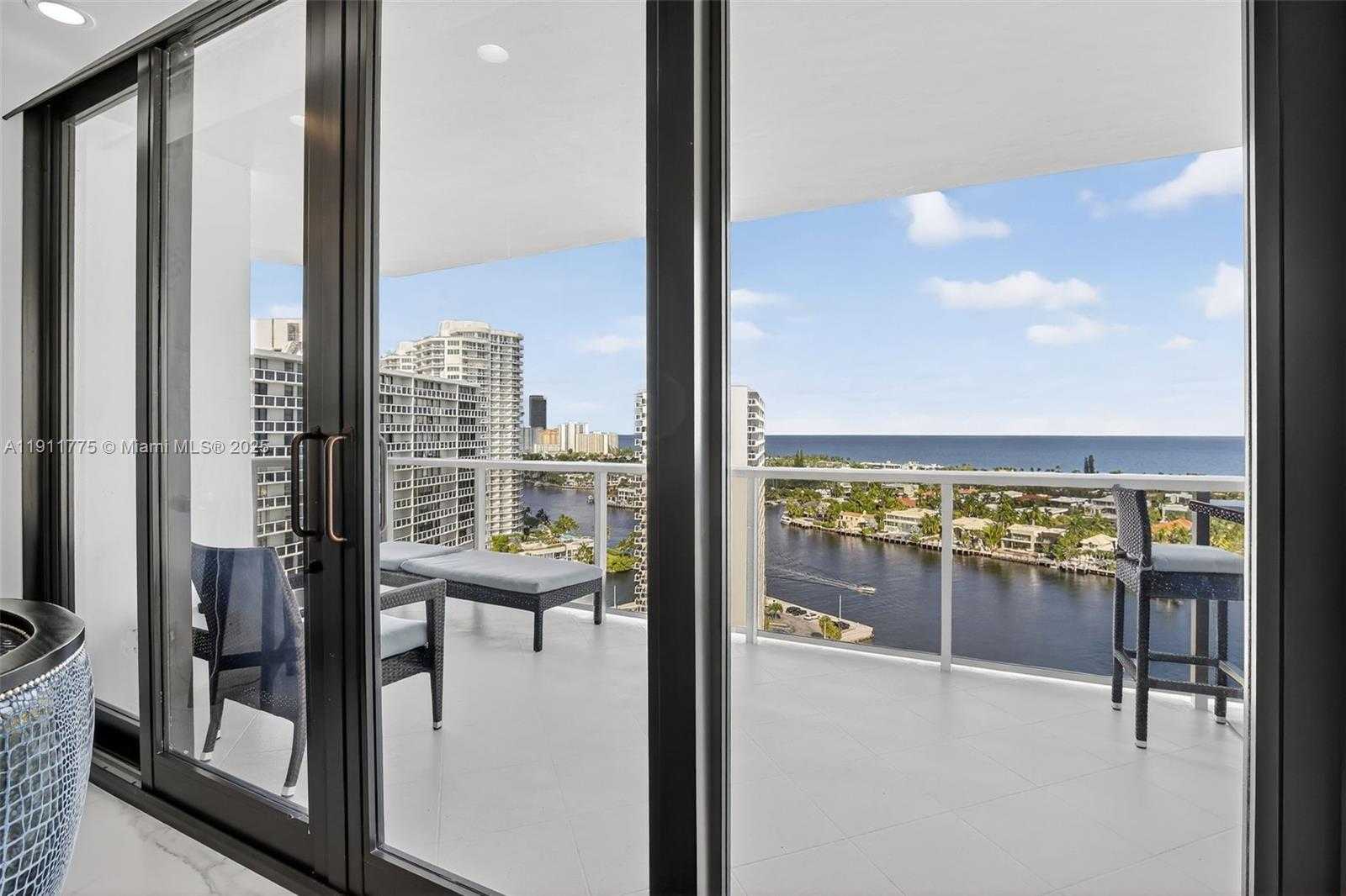 Small Image of 20281 EAST COUNTRY CLUB DR #1704, Aventura Number 2