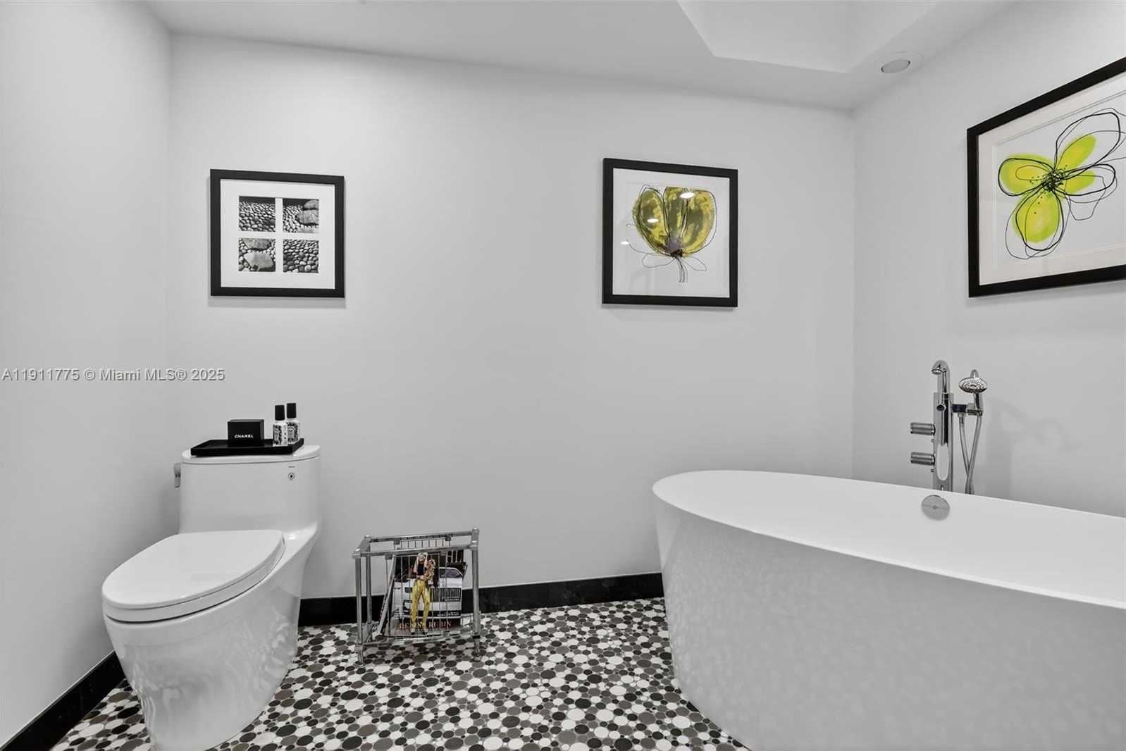 Small Image of 20281 EAST COUNTRY CLUB DR #1704, Aventura Number 34