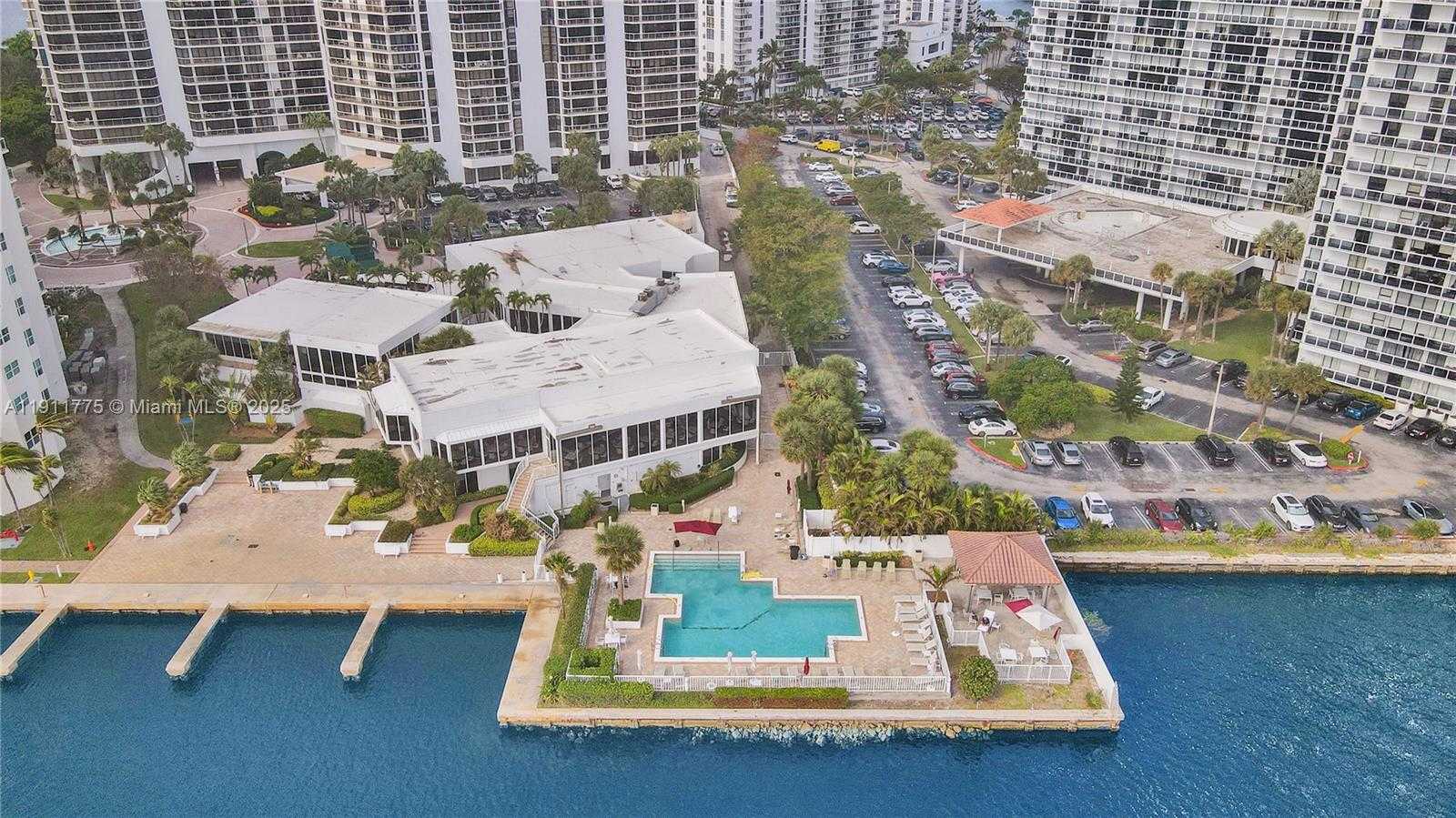 Small Image of 20281 EAST COUNTRY CLUB DR #1704, Aventura Number 51
