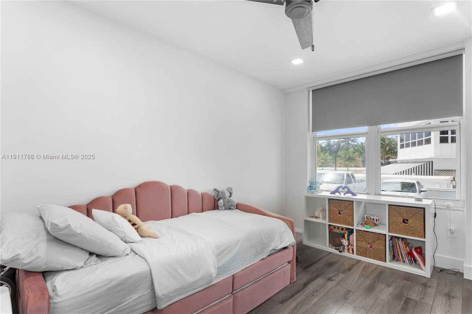 Small Image of 5001 COLLINS AVE #1G, Miami Beach Number 13