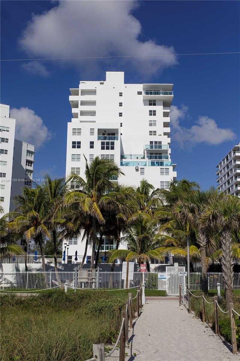 Small Image of 5001 COLLINS AVE #1G, Miami Beach Number 29