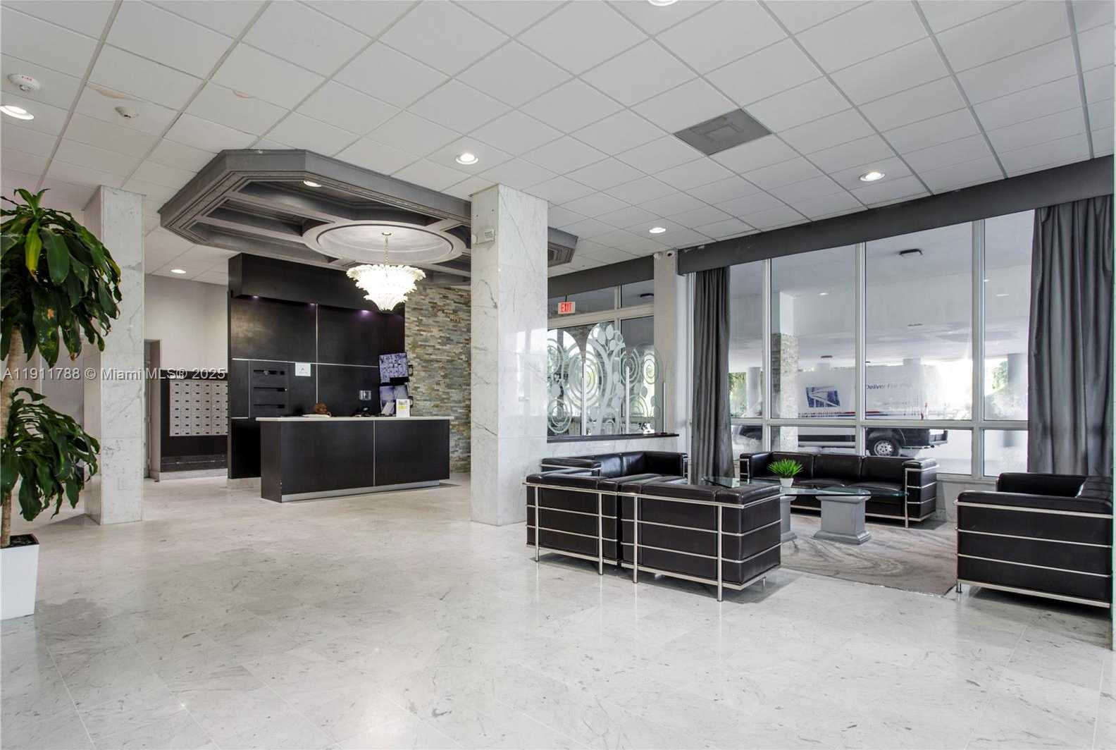 Small Image of 5001 COLLINS AVE #1G, Miami Beach Number 38