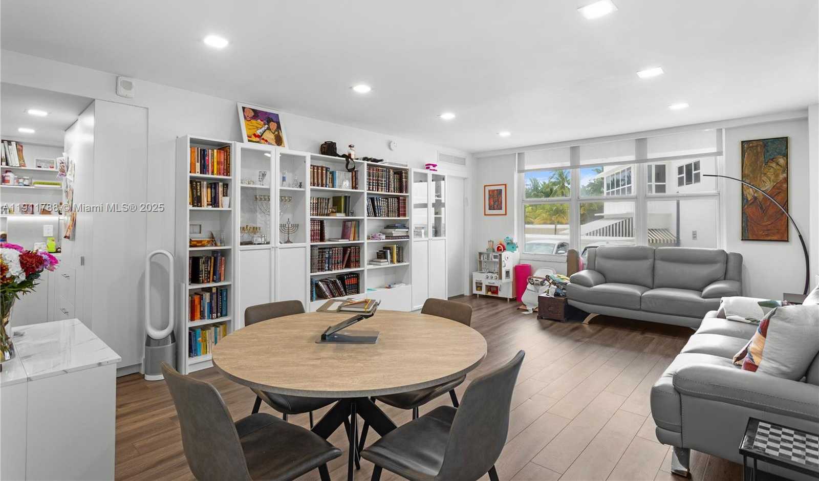 Small Image of 5001 COLLINS AVE #1G, Miami Beach Number 4