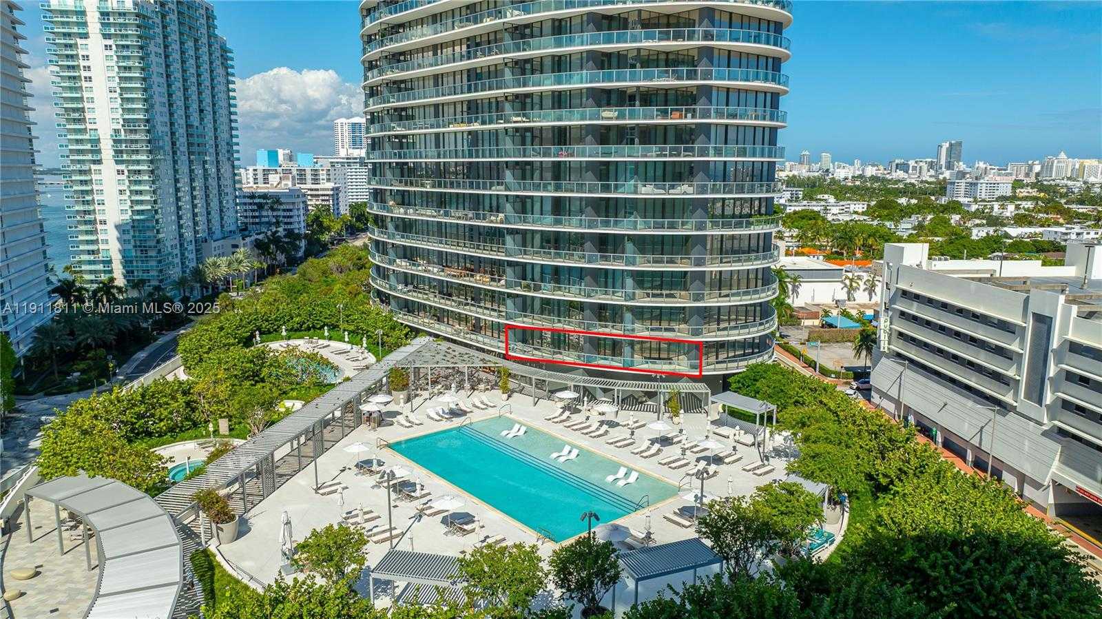 Small Image of 500 ALTON RD #802, Miami Beach Number 1