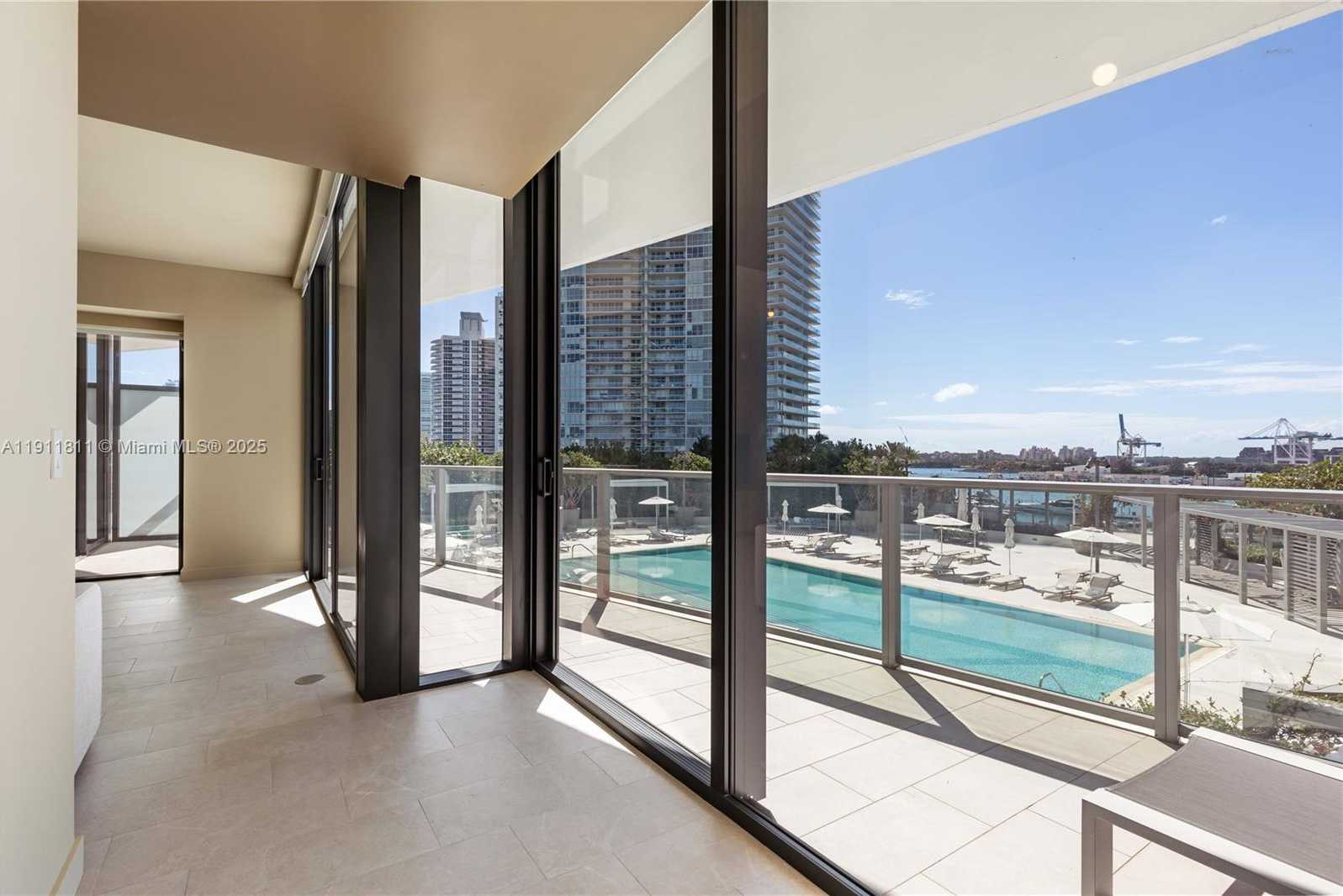 Small Image of 500 ALTON RD #802, Miami Beach Number 6