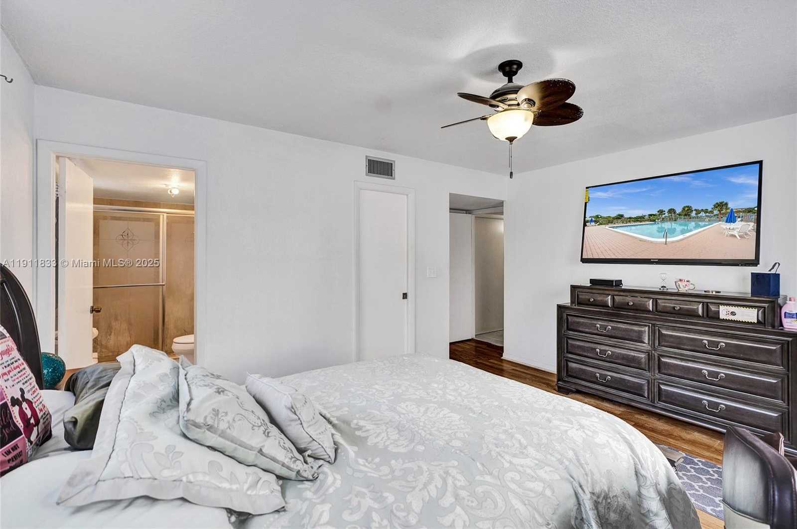 Small Image of 8010 HAMPTON BLVD #211, North Lauderdale Number 15