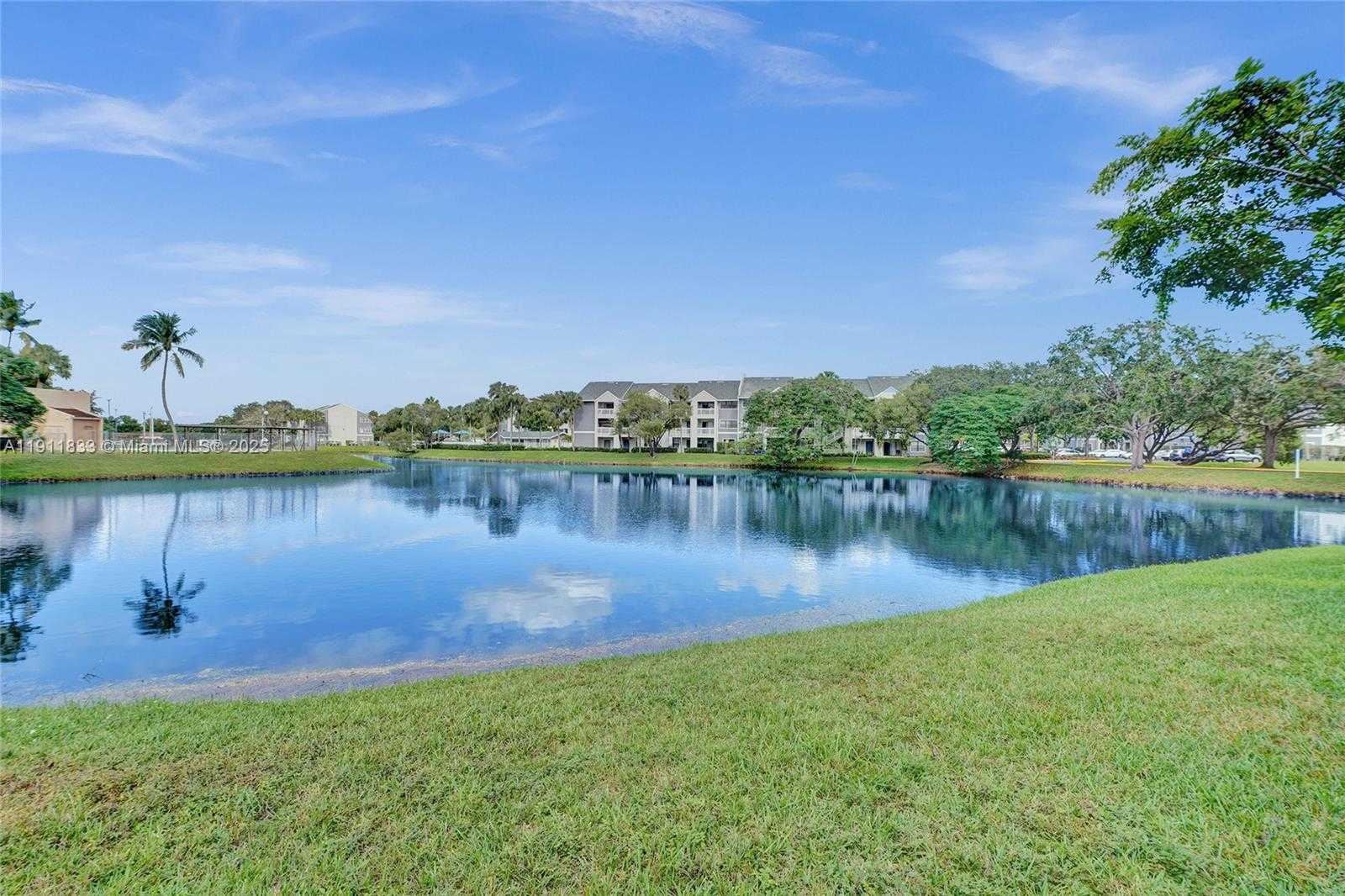 Small Image of 8010 HAMPTON BLVD #211, North Lauderdale Number 25