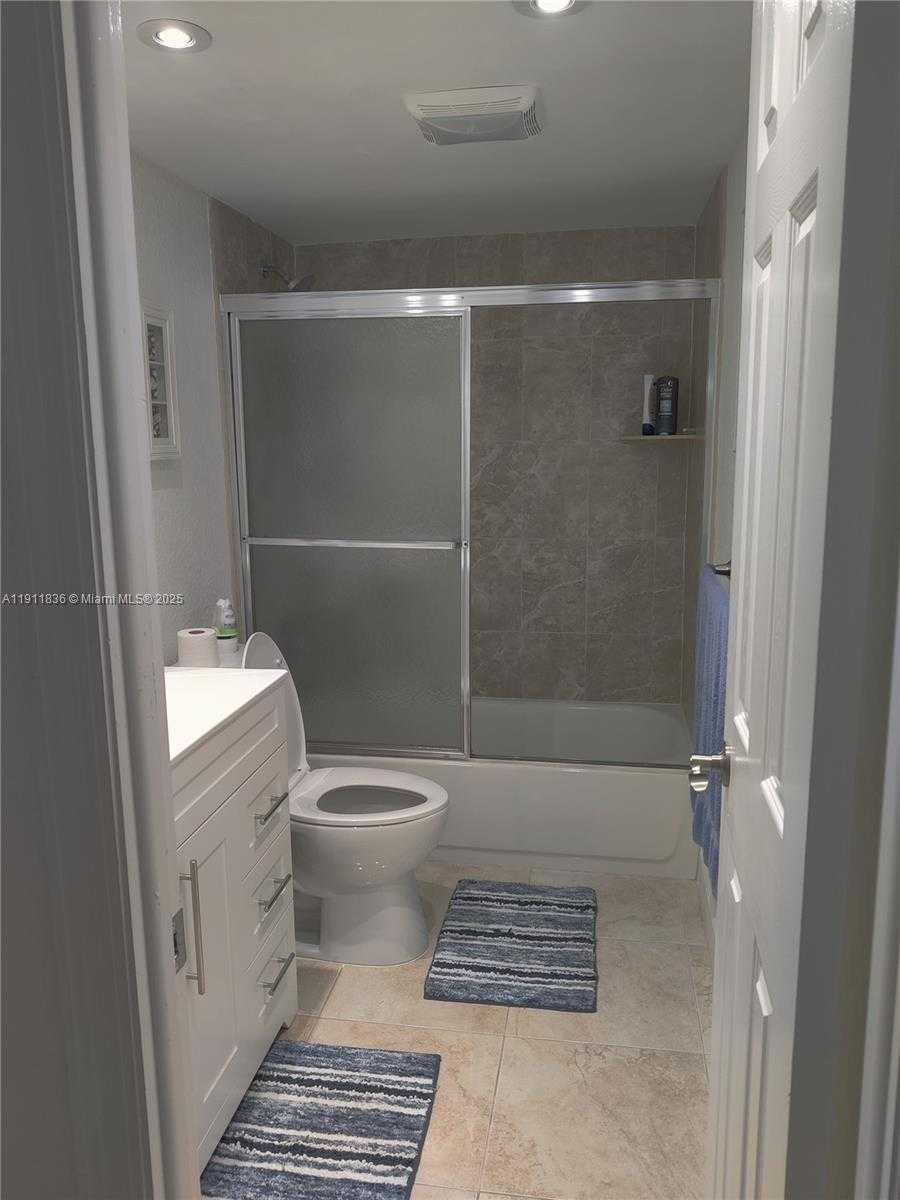 Small Image of 500 NORTH EAST 12TH AVE #102, Hallandale Beach Number 13