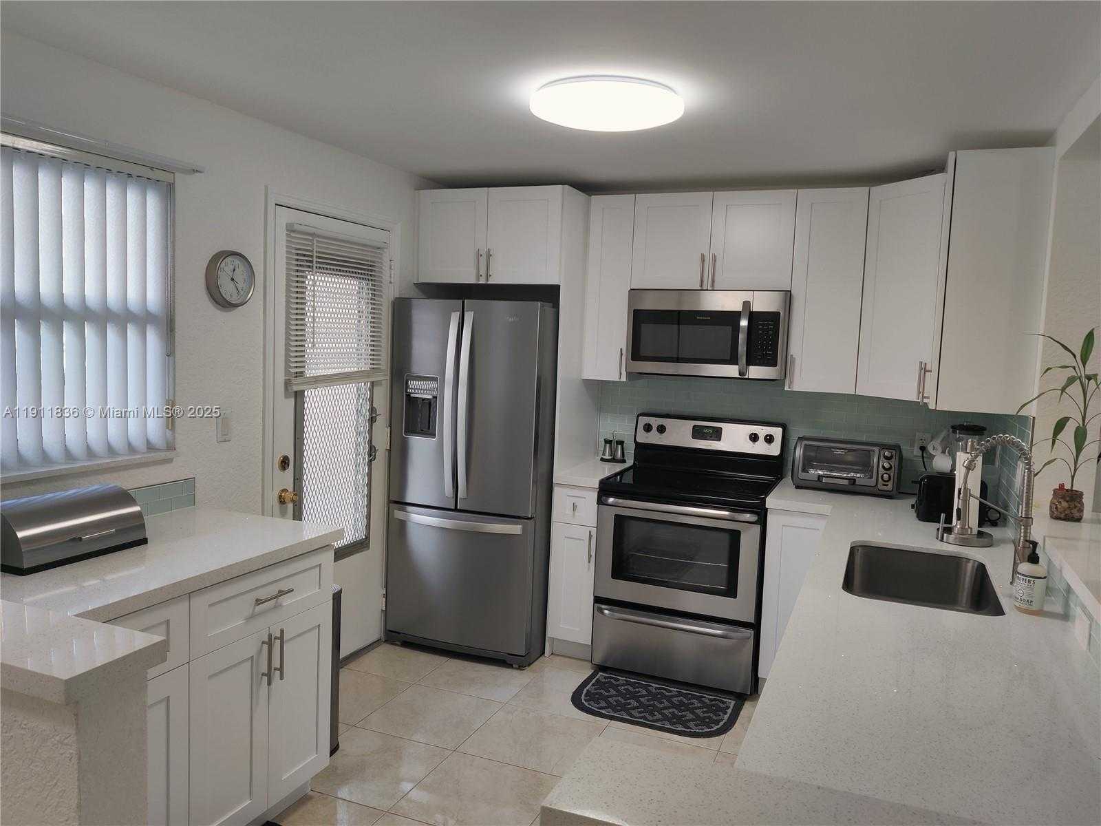 Small Image of 500 NORTH EAST 12TH AVE #102, Hallandale Beach Number 5