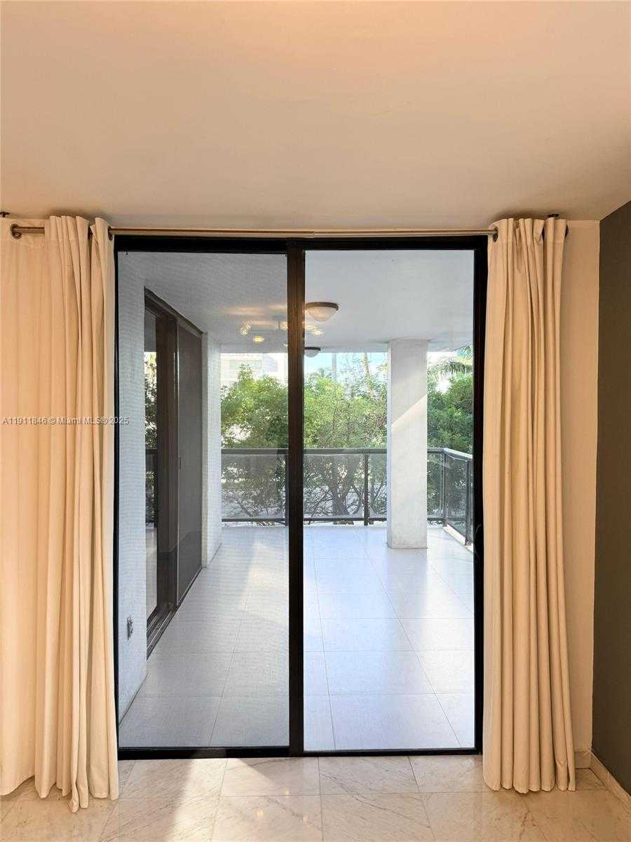 Small Image of 5845 COLLINS AVE #201, Miami Beach Number 16