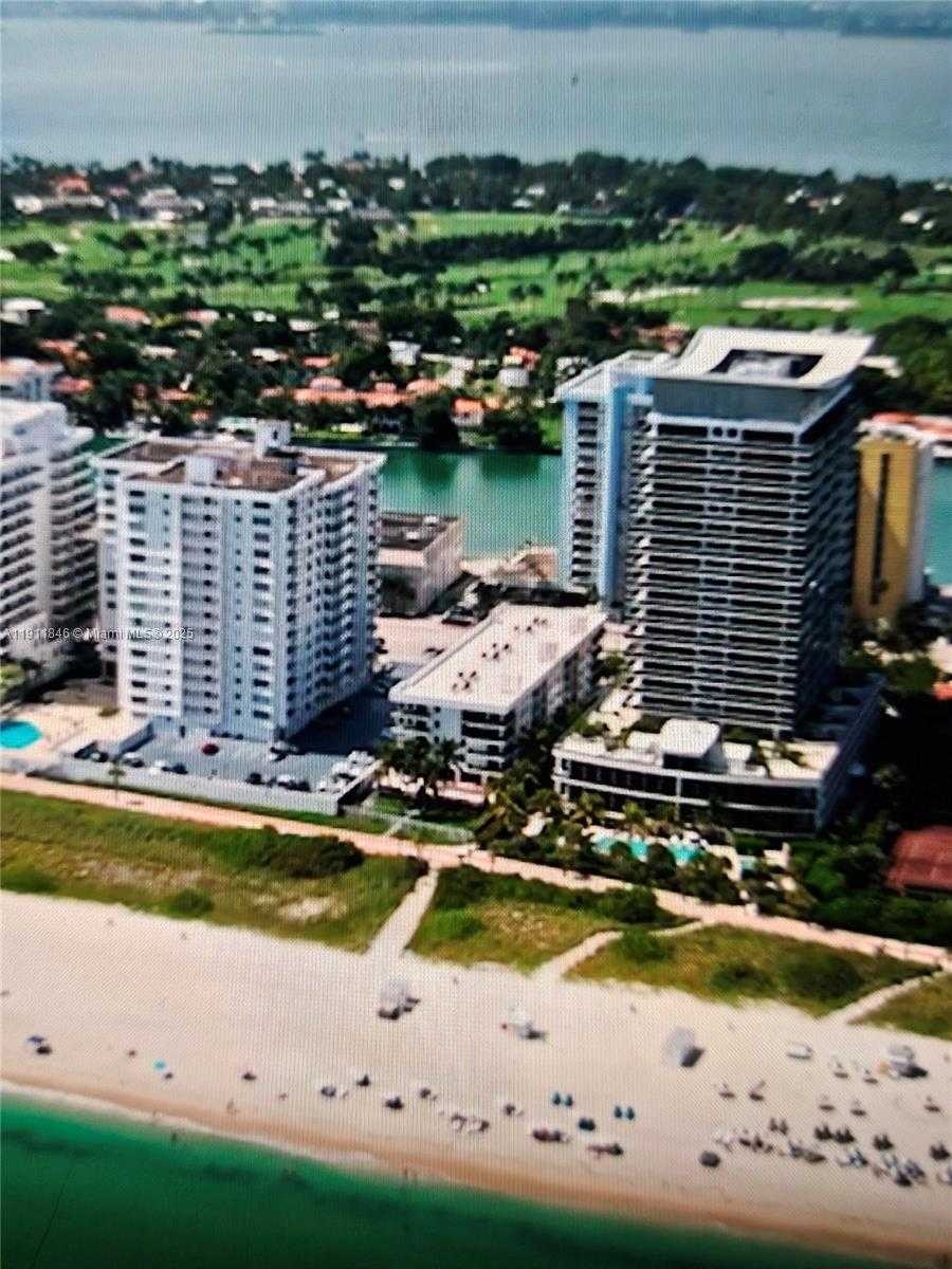 Small Image of 5845 COLLINS AVE #201, Miami Beach Number 4