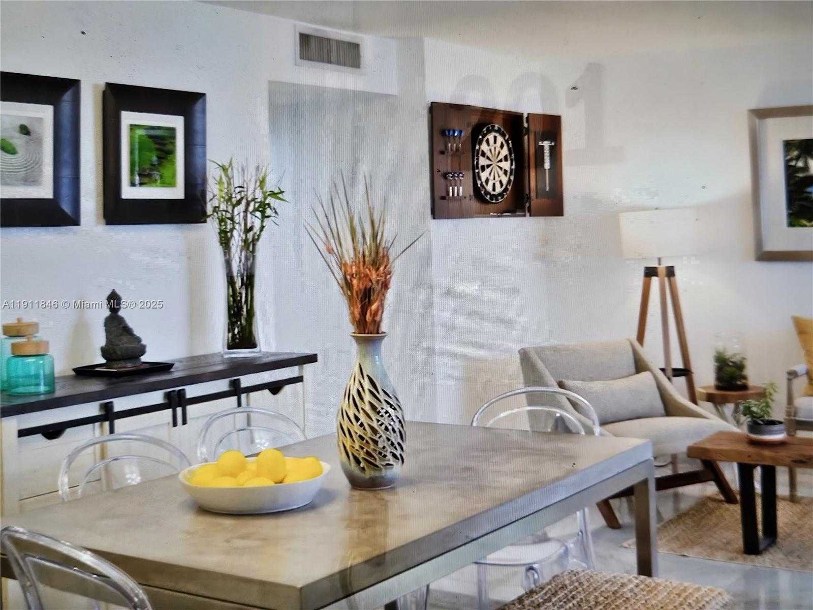 Small Image of 5845 COLLINS AVE #201, Miami Beach Number 5