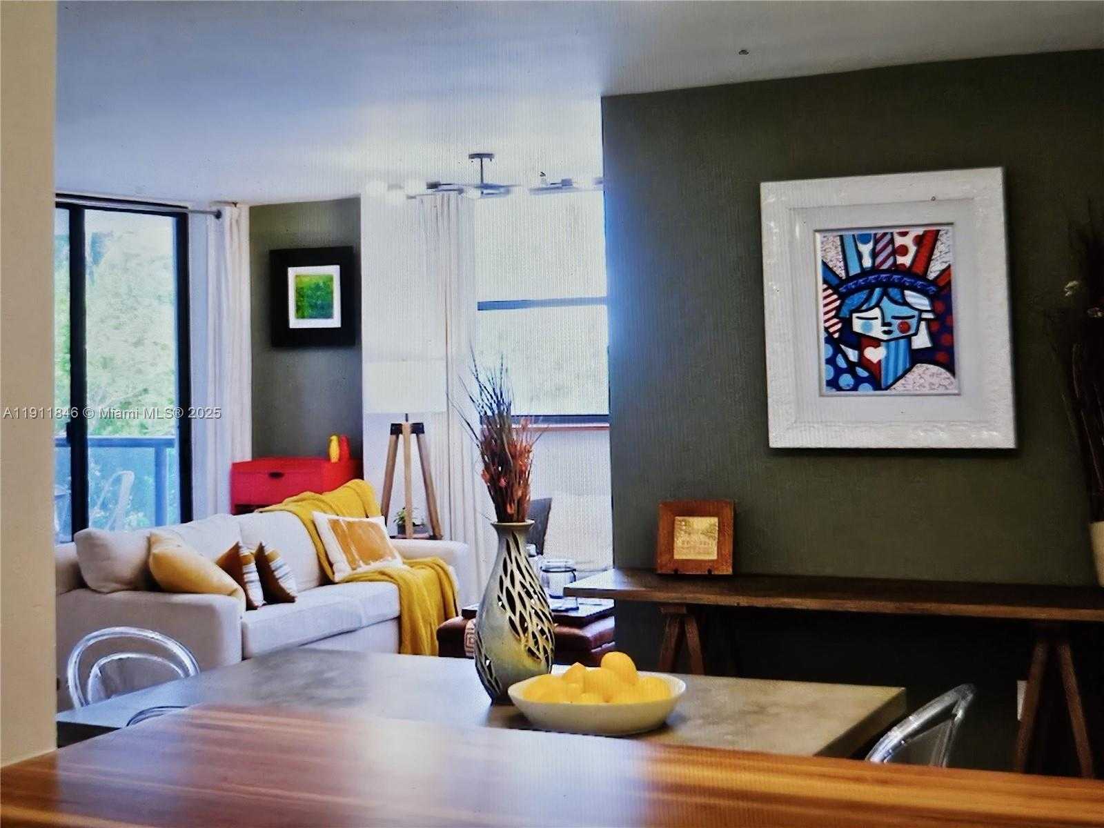 Small Image of 5845 COLLINS AVE #201, Miami Beach Number 8