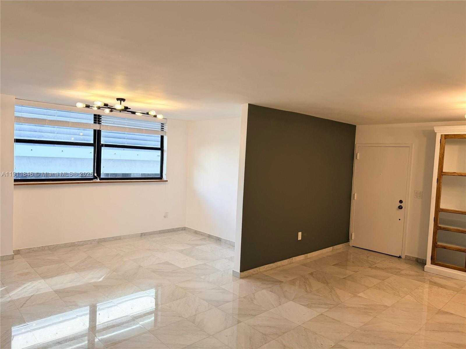 Small Image of 5845 COLLINS AVE #201, Miami Beach Number 9