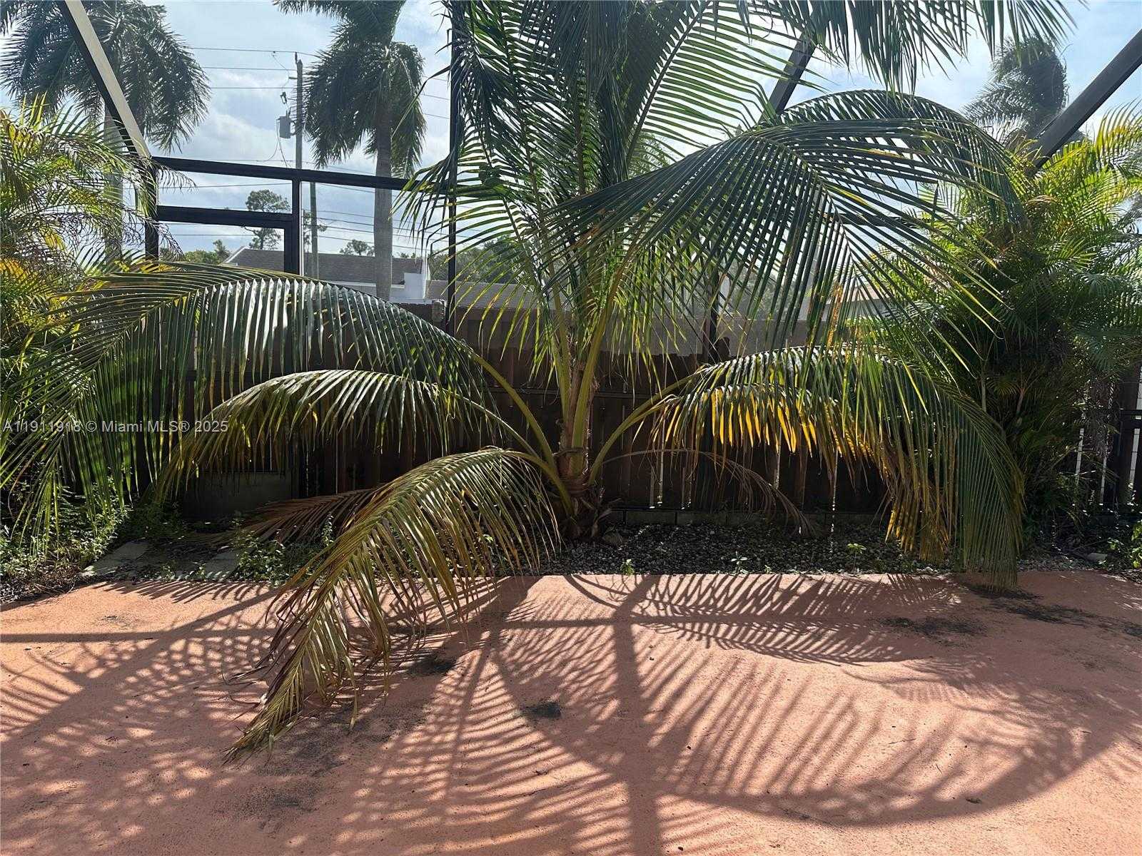 Small Image of 11354 SOUTH WEST 87TH TER #11354, Miami Number 10