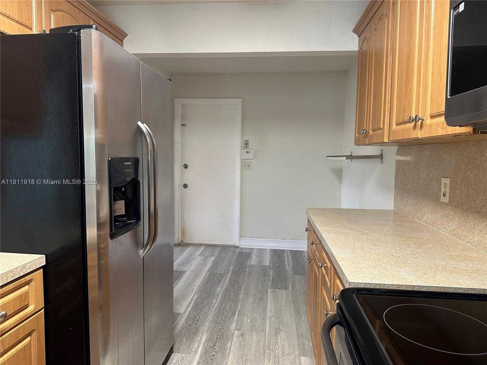 Small Image of 11354 SOUTH WEST 87TH TER #11354, Miami Number 20