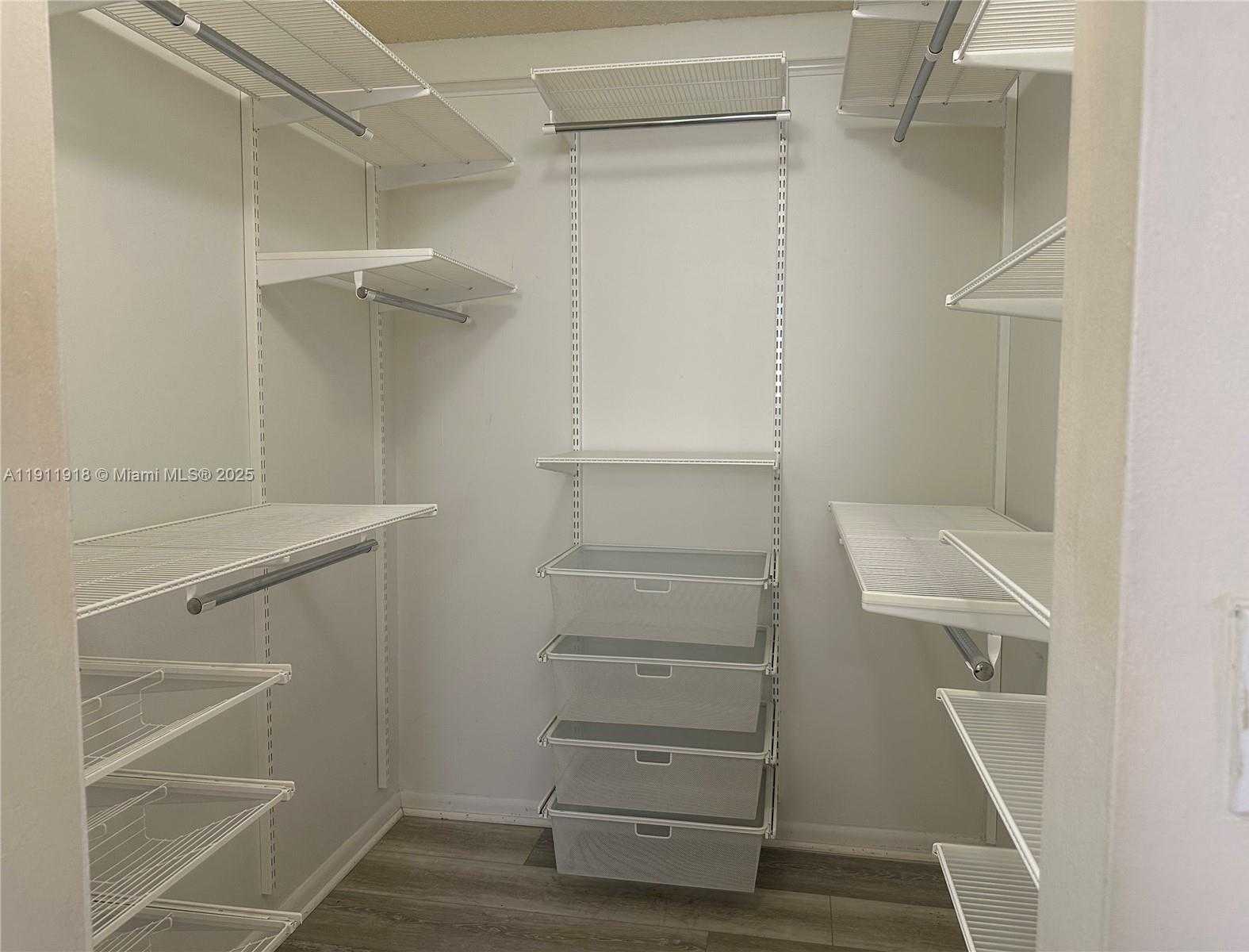 Small Image of 11354 SOUTH WEST 87TH TER #11354, Miami Number 5