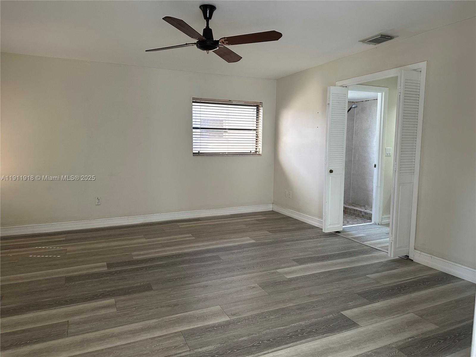 Small Image of 11354 SOUTH WEST 87TH TER #11354, Miami Number 8