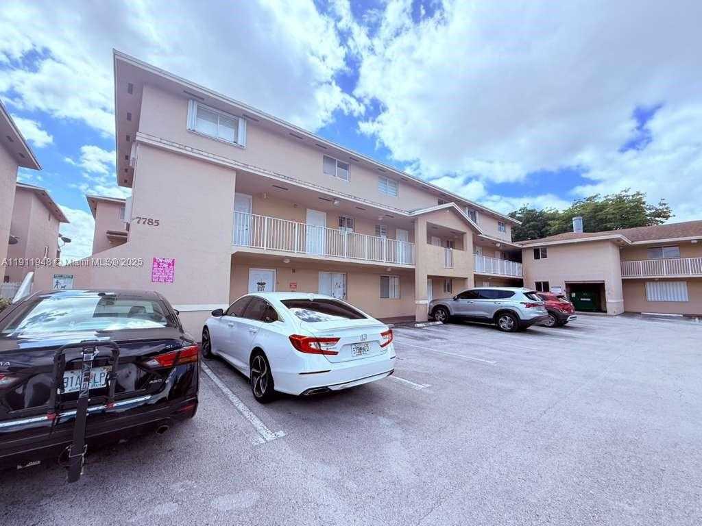 Small Image of 7785 WEST 30 CT #F-202, Hialeah Gardens Number 14