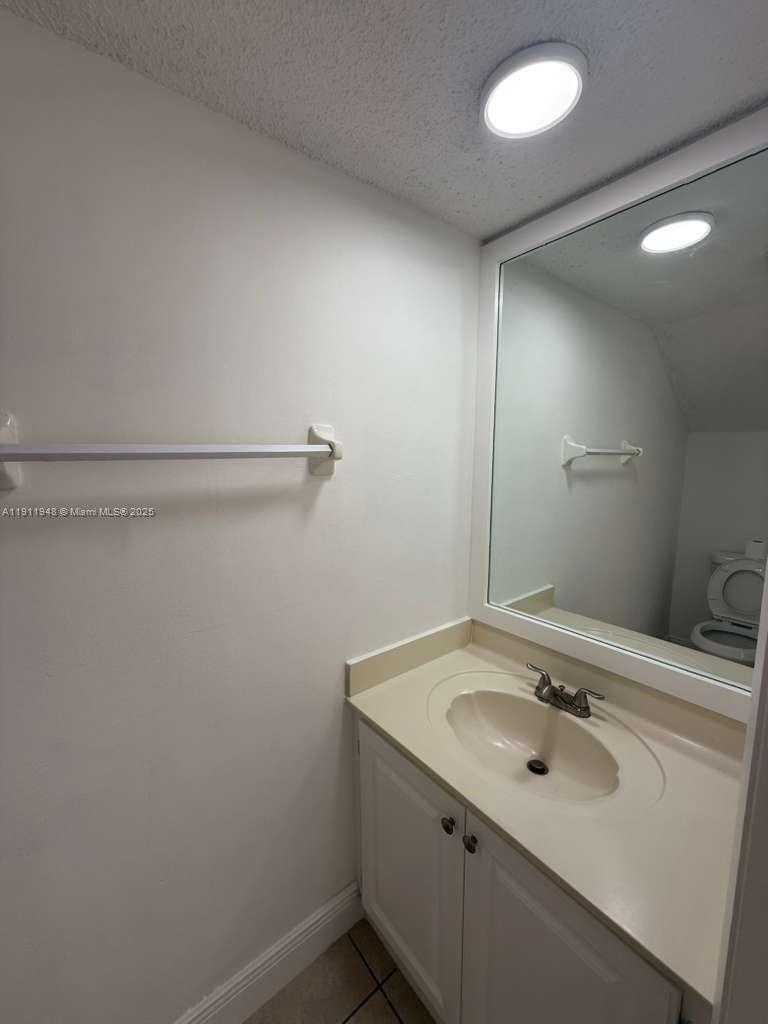 Small Image of 7785 WEST 30 CT #F-202, Hialeah Gardens Number 5