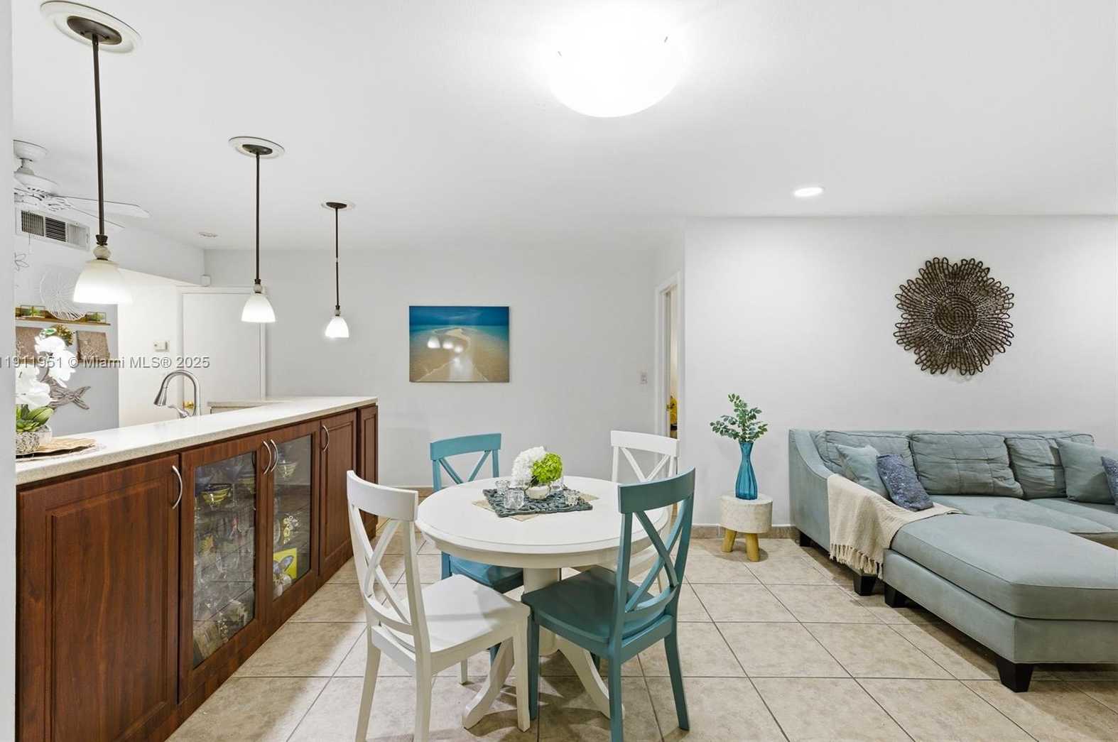 Small Image of 6358 MILK WAGON LN #6358, Miami Lakes Number 12