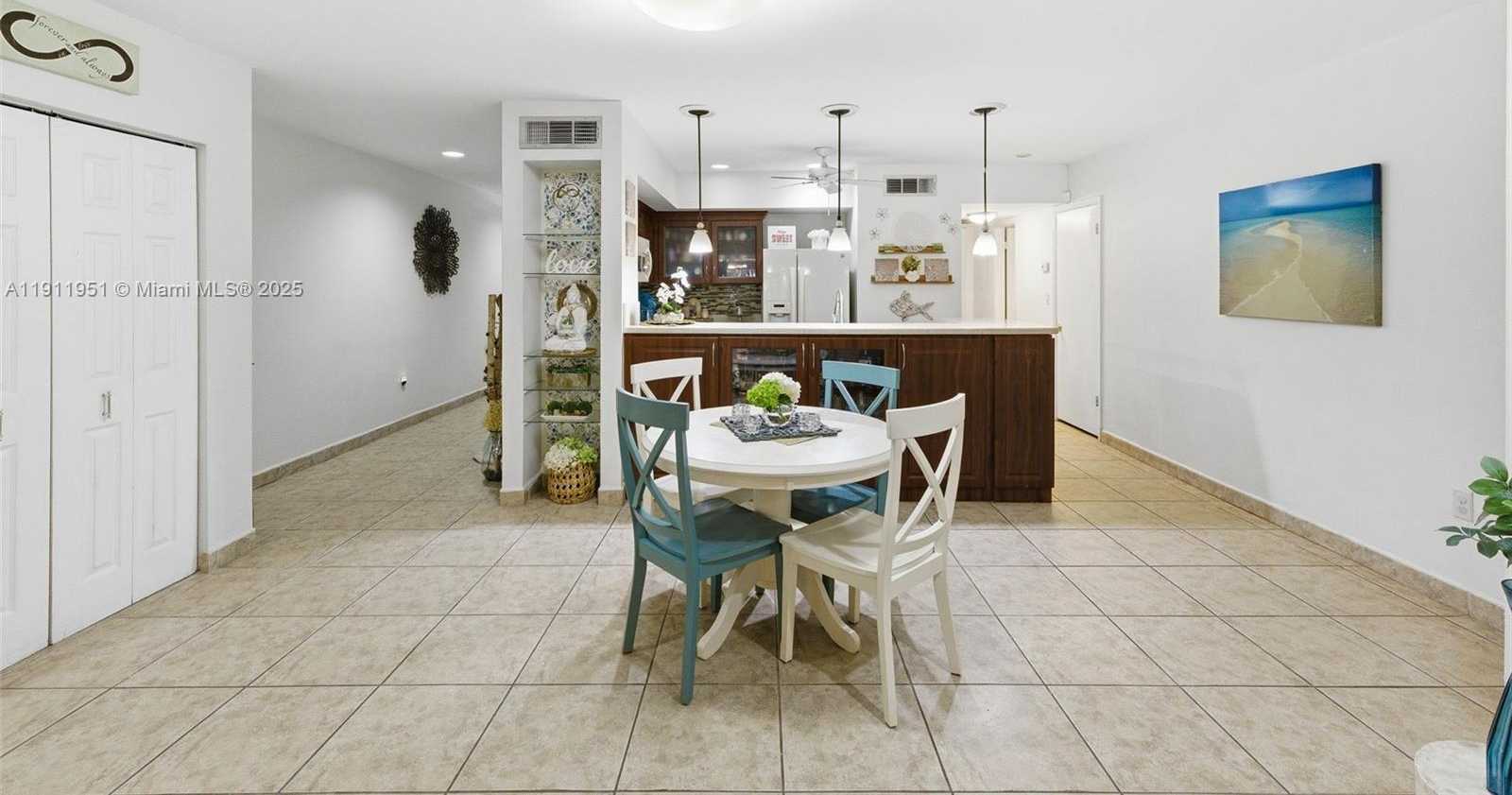 Small Image of 6358 MILK WAGON LN #6358, Miami Lakes Number 14