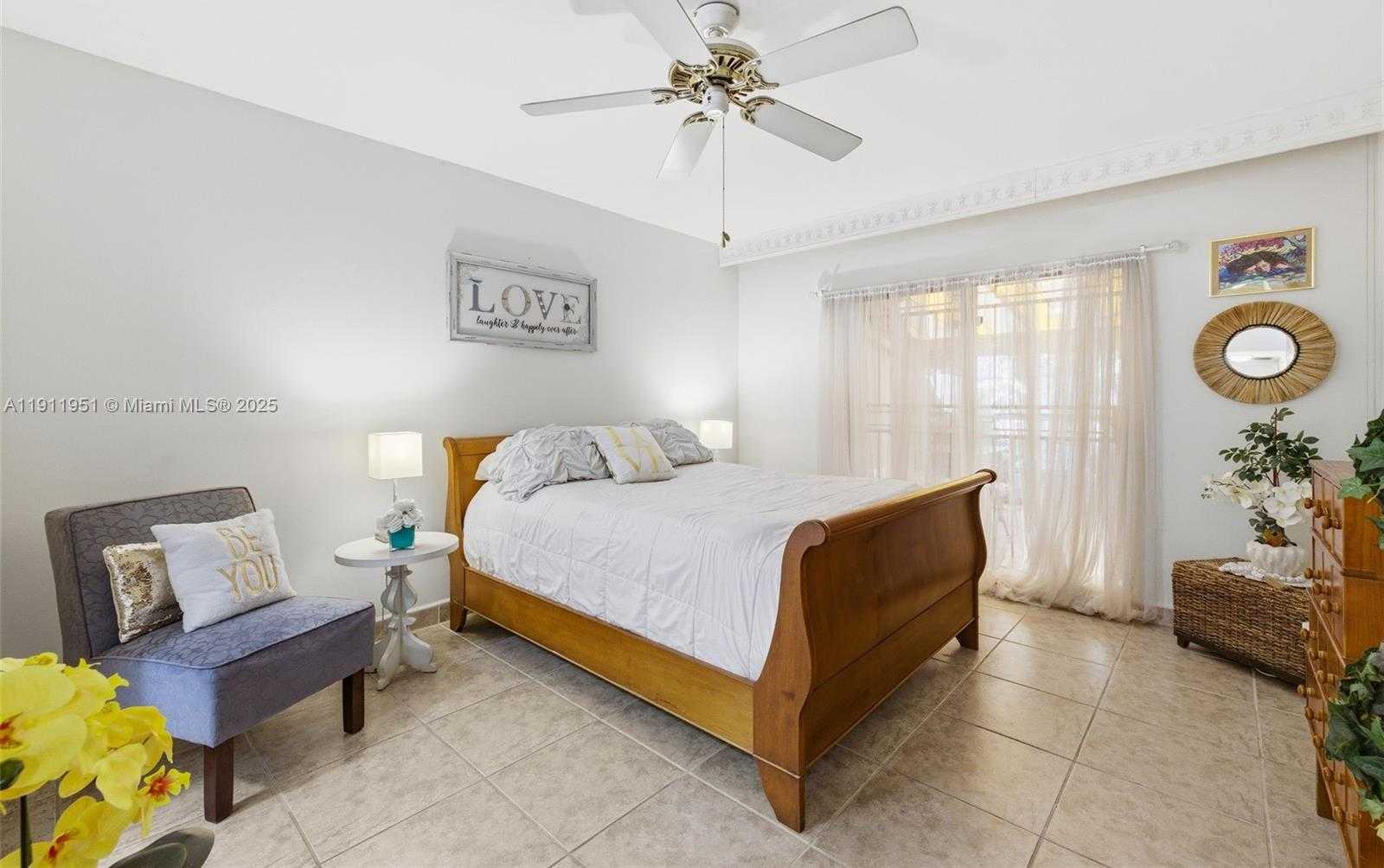 Small Image of 6358 MILK WAGON LN #6358, Miami Lakes Number 24