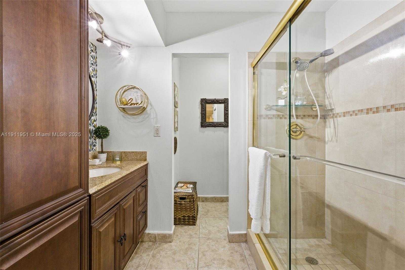 Small Image of 6358 MILK WAGON LN #6358, Miami Lakes Number 26