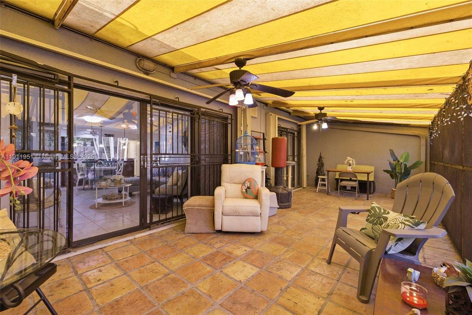 Small Image of 6358 MILK WAGON LN #6358, Miami Lakes Number 31