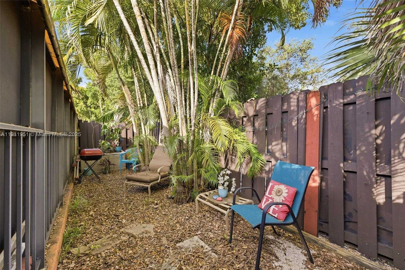 Small Image of 6358 MILK WAGON LN #6358, Miami Lakes Number 34