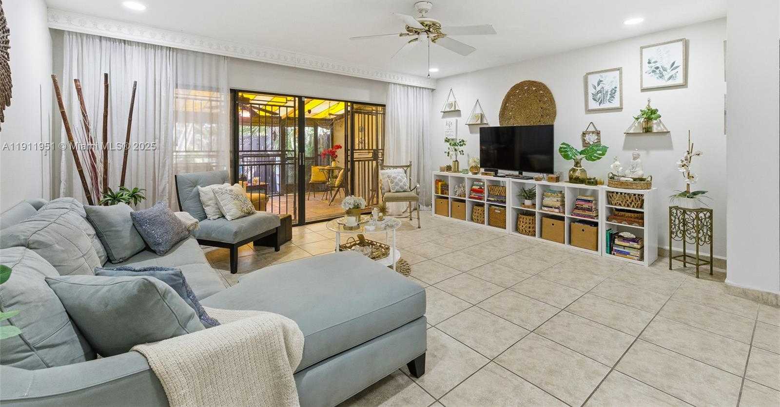 Small Image of 6358 MILK WAGON LN #6358, Miami Lakes Number 8