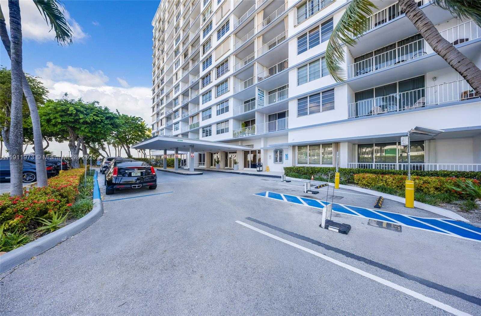 Small Image of 1865 79TH ST CSWY #14D, North Bay Village Number 38