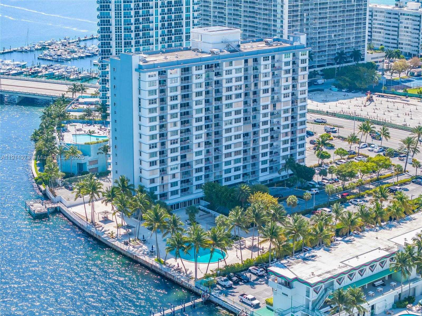 Small Image of 1865 79TH ST CSWY #14D, North Bay Village Number 5