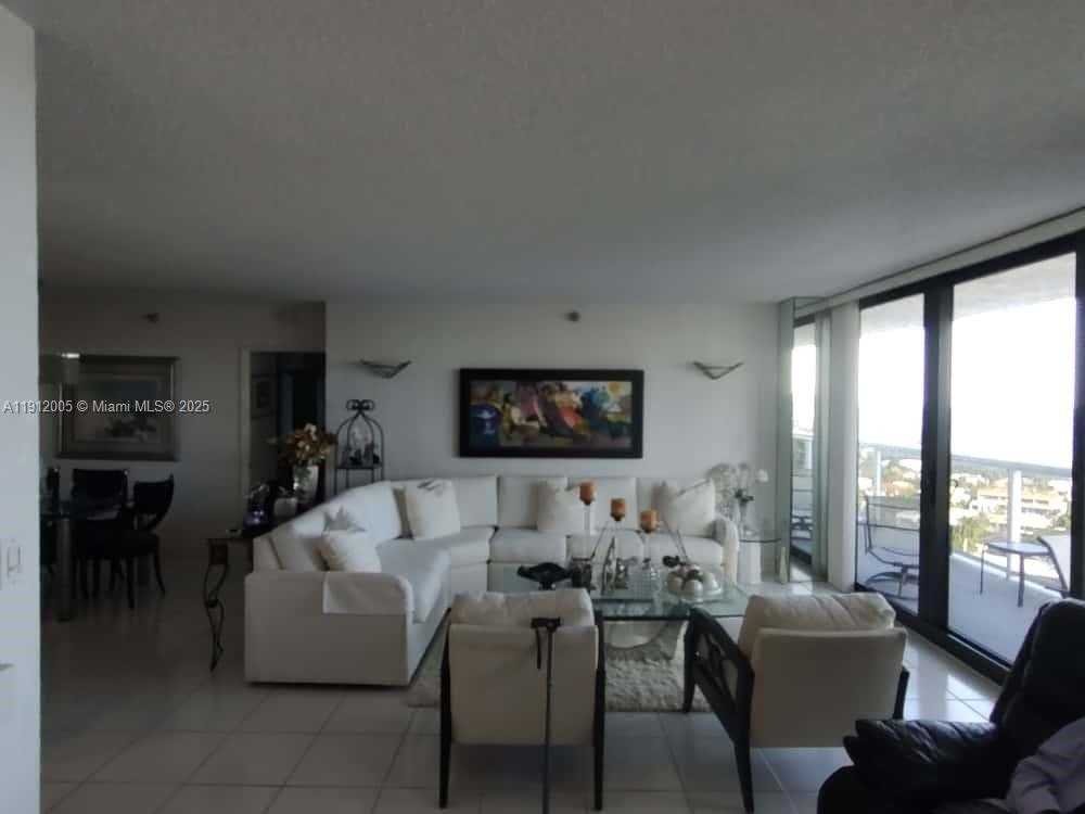 Small Image of 20515 EAST COUNTRY CLUB DR #2047, Aventura Number 11