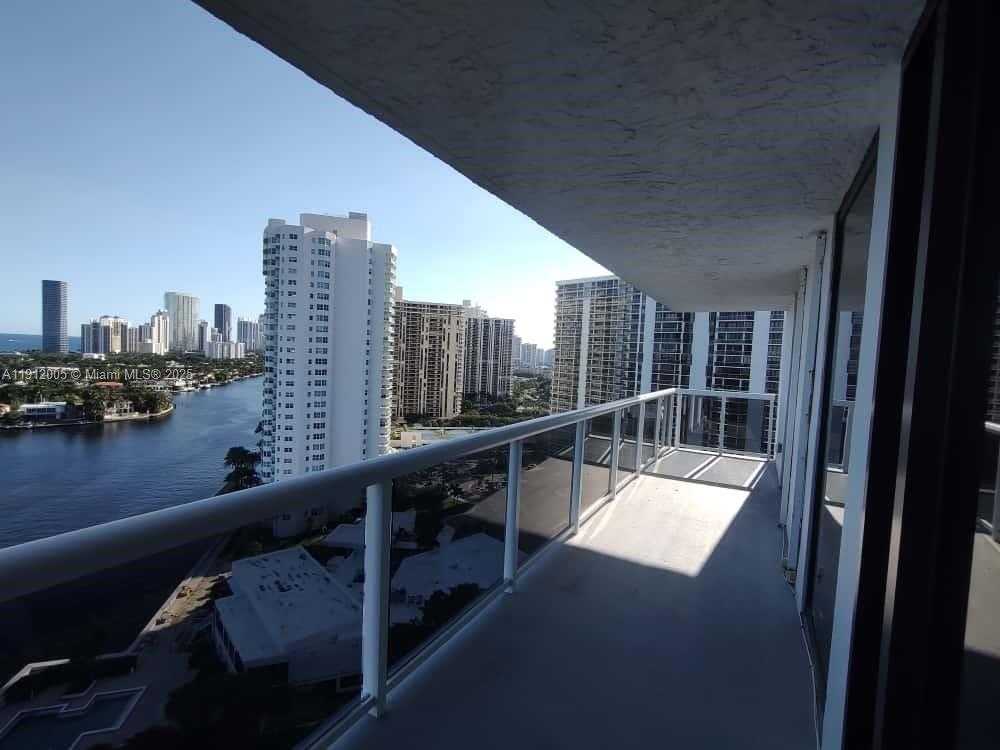 Small Image of 20515 EAST COUNTRY CLUB DR #2047, Aventura Number 14