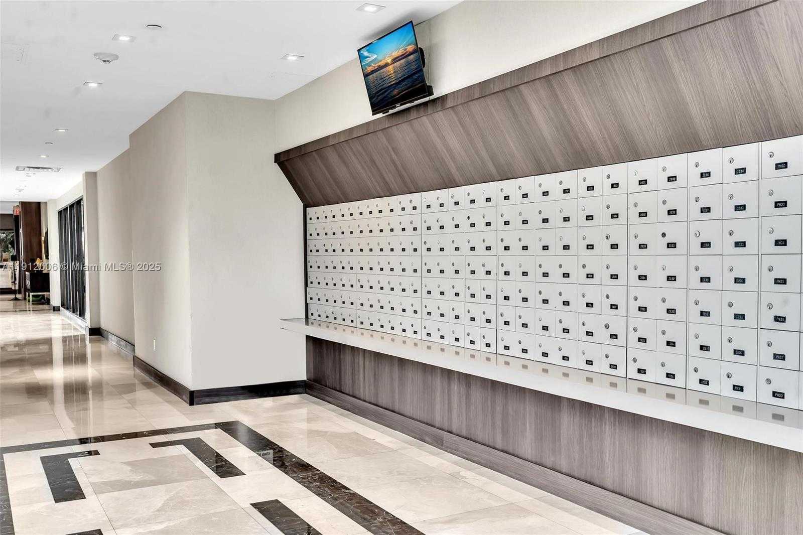 Small Image of 20515 EAST COUNTRY CLUB DR #747, Aventura Number 22