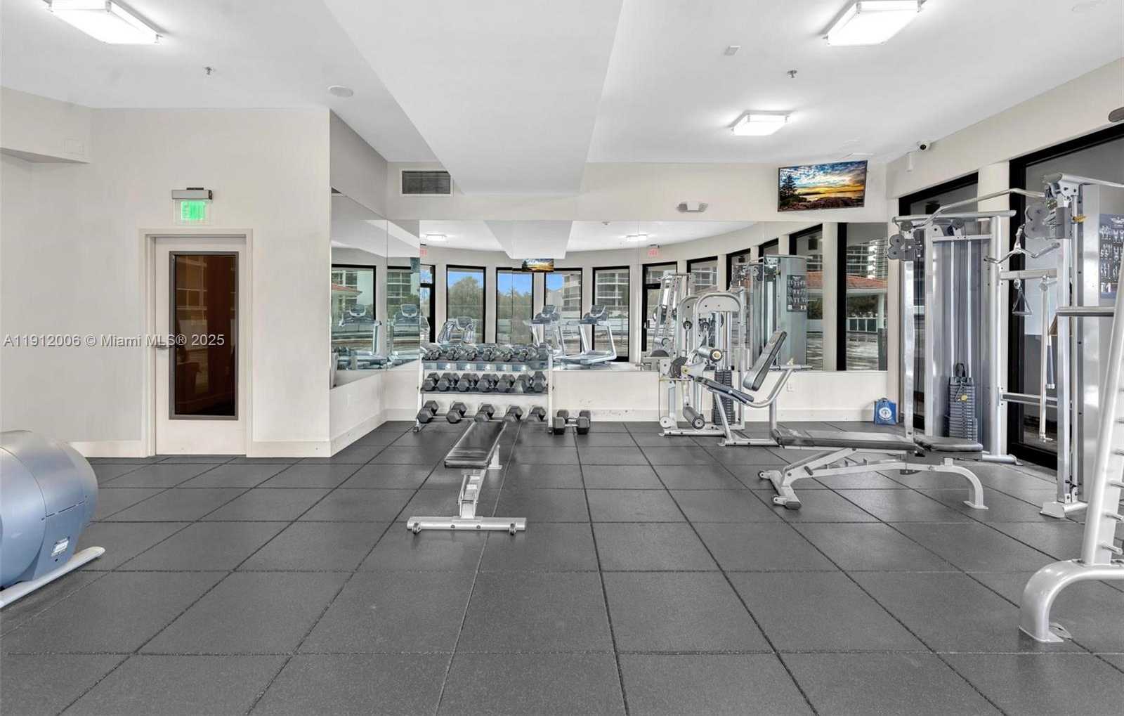 Small Image of 20515 EAST COUNTRY CLUB DR #747, Aventura Number 29