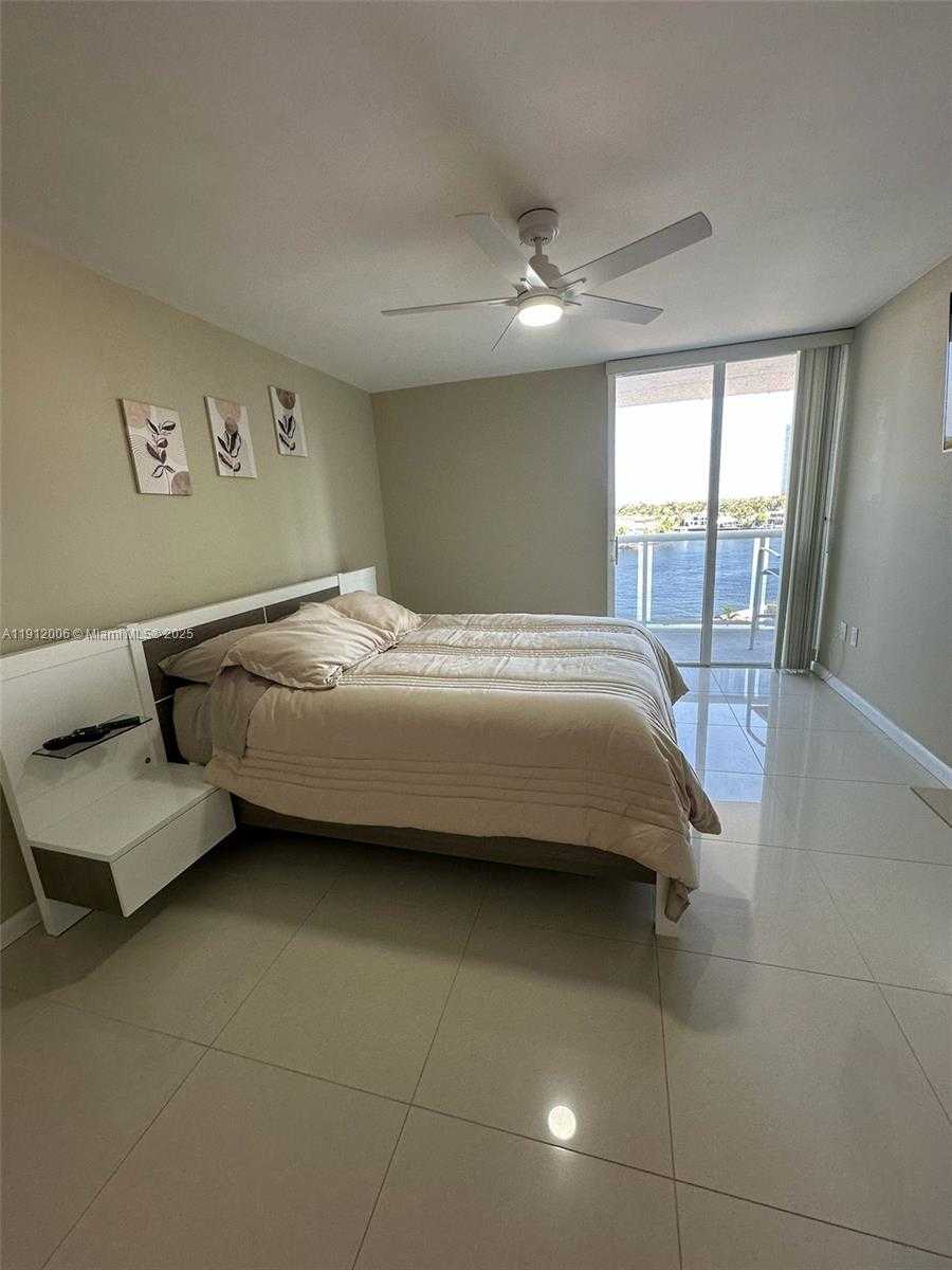 Small Image of 20515 EAST COUNTRY CLUB DR #747, Aventura Number 8