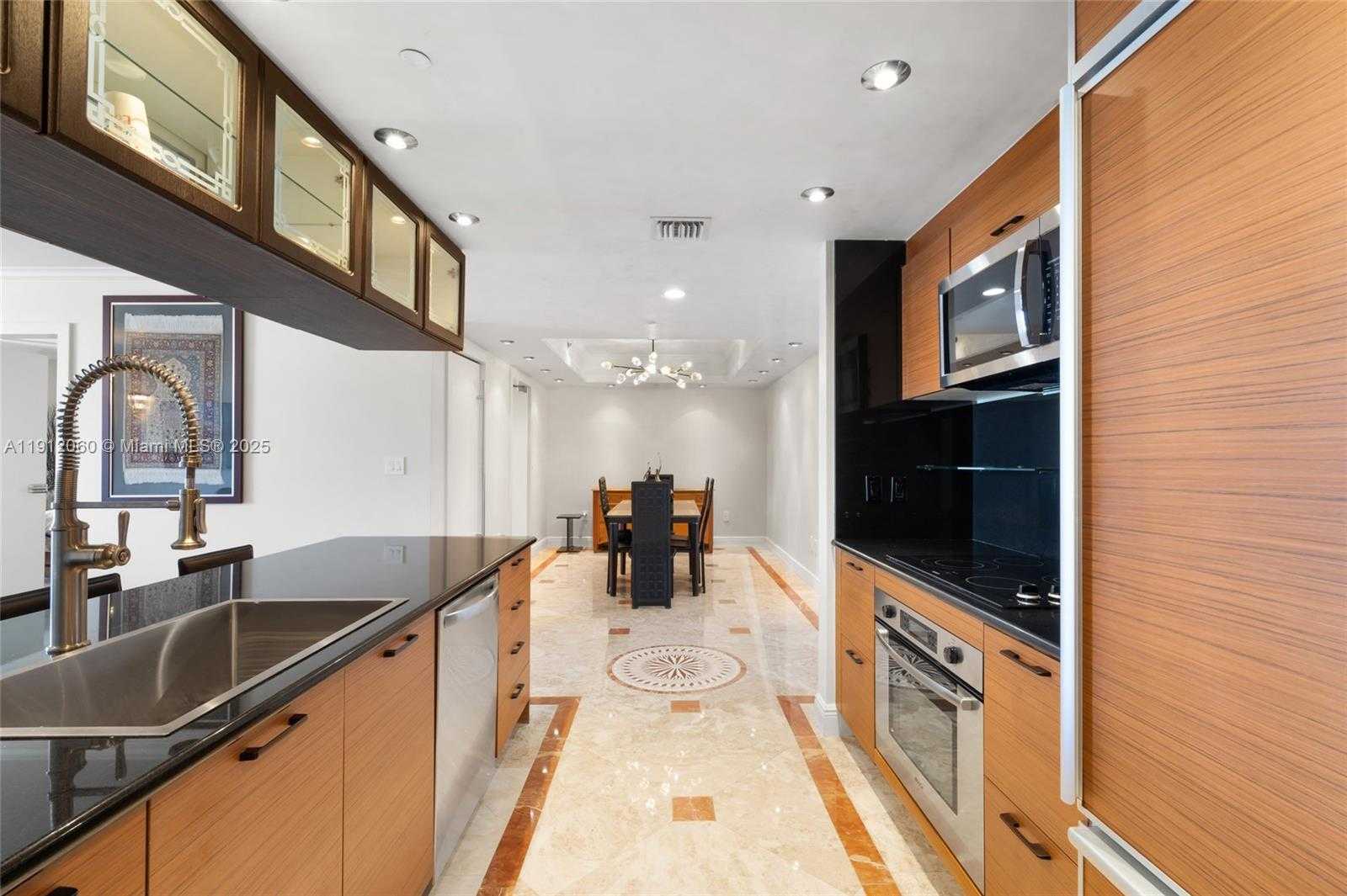 Small Image of 50 BISCAYNE BLVD #4808, Miami Number 10
