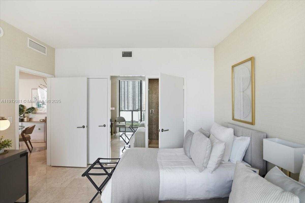 Small Image of 88 SOUTH WEST 7TH ST #1111, Miami Number 20