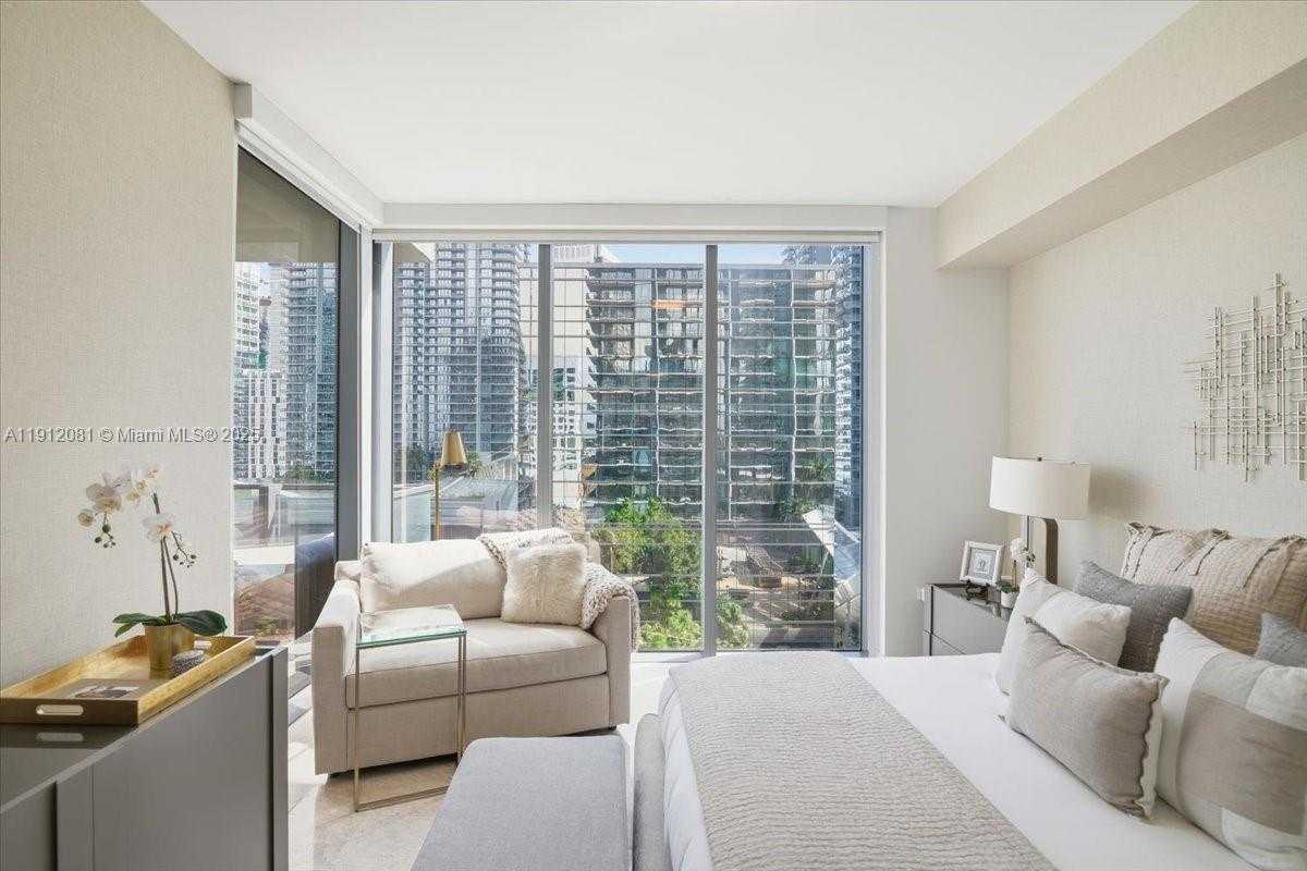 Small Image of 88 SOUTH WEST 7TH ST #1111, Miami Number 26