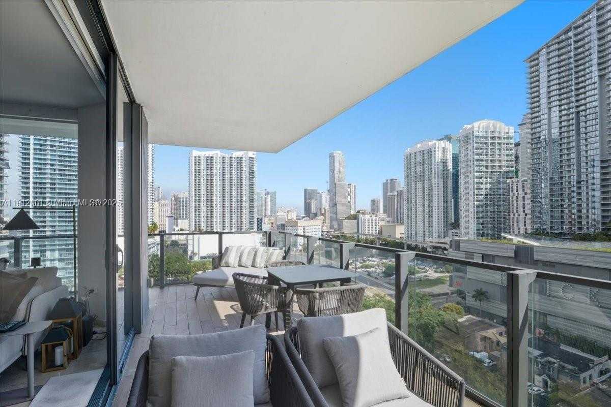 Small Image of 88 SOUTH WEST 7TH ST #1111, Miami Number 37