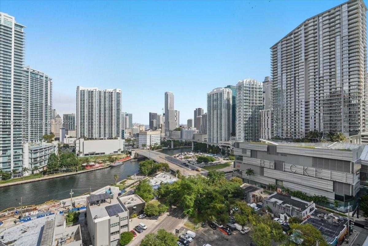 Small Image of 88 SOUTH WEST 7TH ST #1111, Miami Number 40